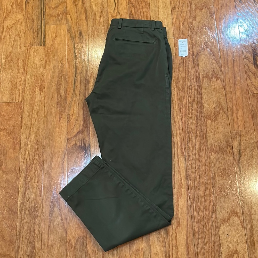 Brooks Brothers Green pants 30 x 30 Slim Fit 99 cotton 2% spandex